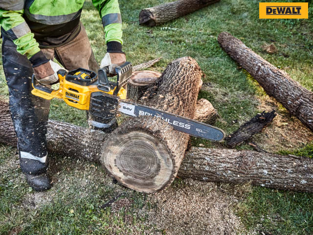 Flexvolt chainsaw hotsell