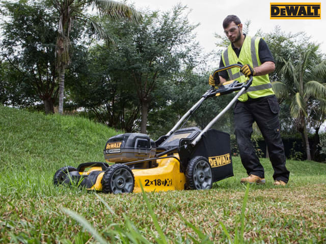 Dewalt dcmw564rn deals