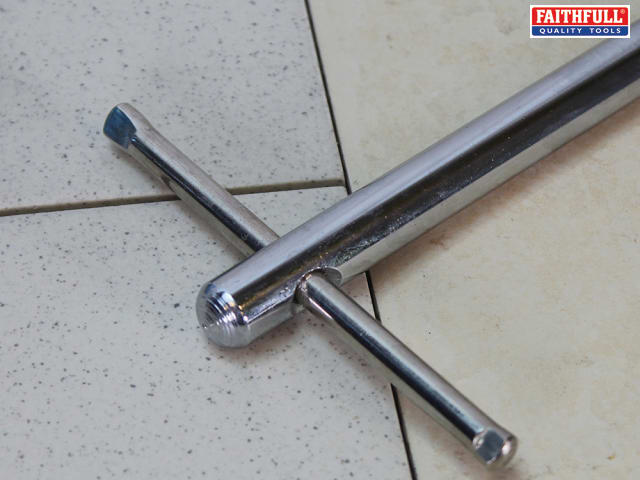 www.toolbank.com | Adjustable Basin Wrench 25-50mm